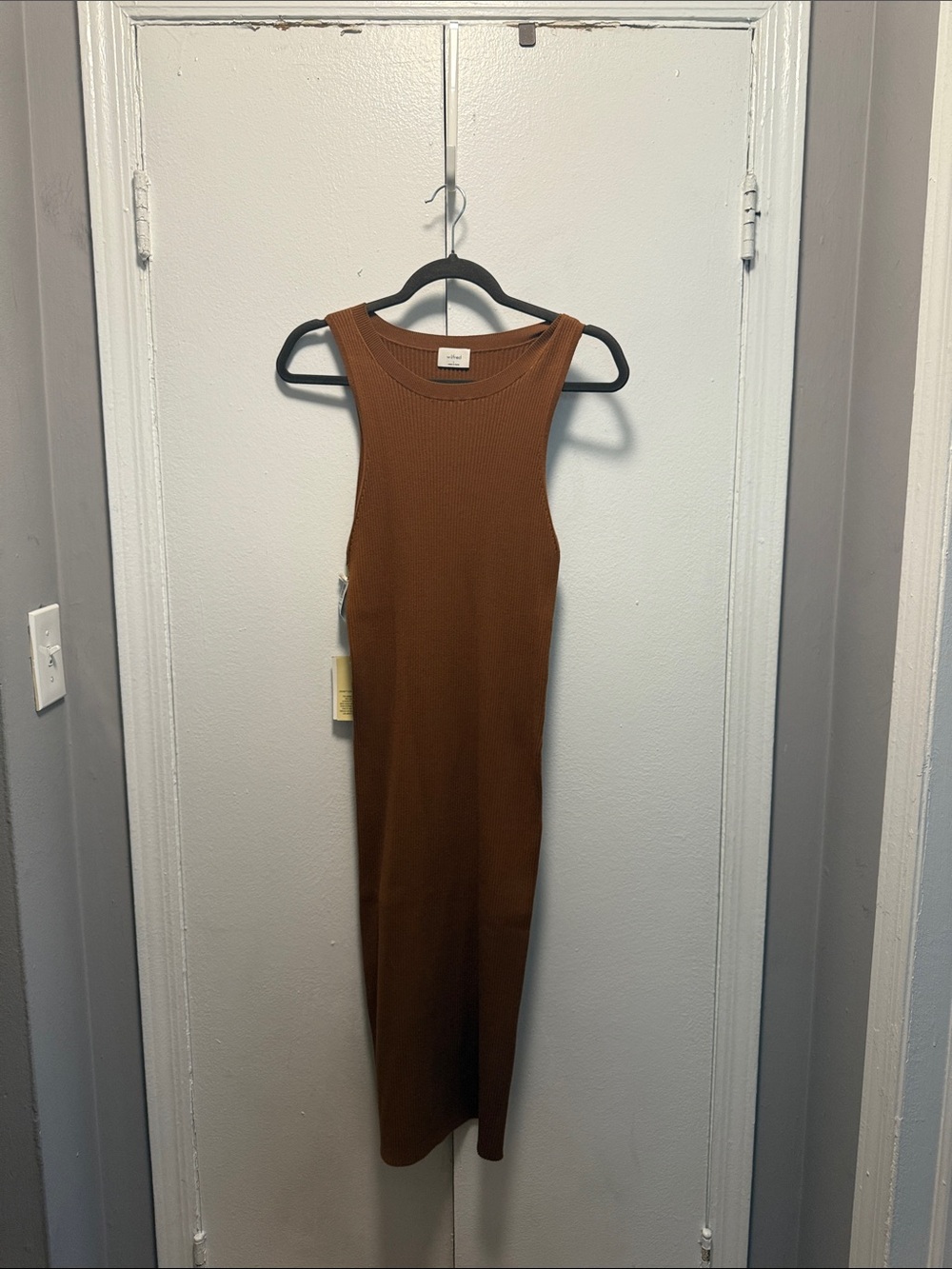 Wilfred Sleeveless Ribbed Midi Dress in Brown